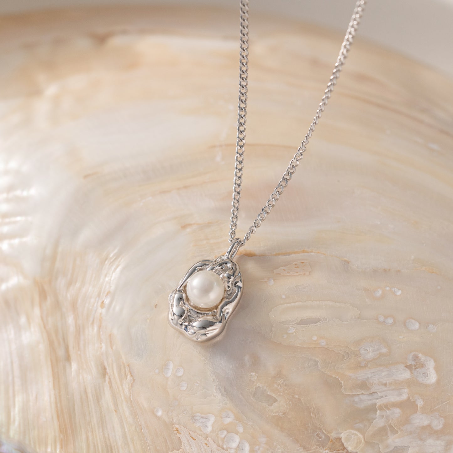 Lava Seal Pearl Droplet Necklace 40-45cm